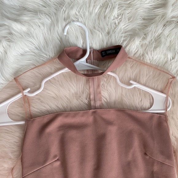 Beautiful mesh top - Picture 2 of 4